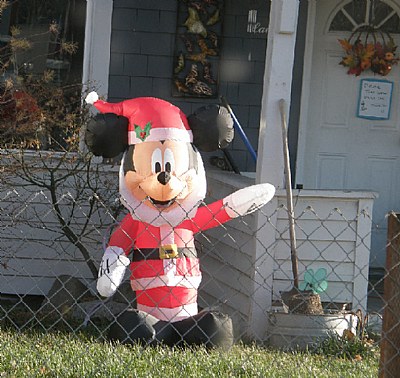 Mickey Claus