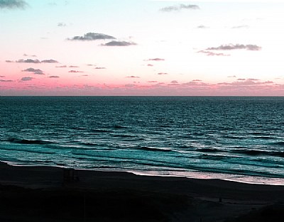 Beach & Horizon