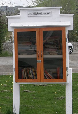 BOOK NOOK