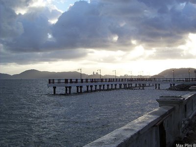 Deck do pescador em Santos/Brazil