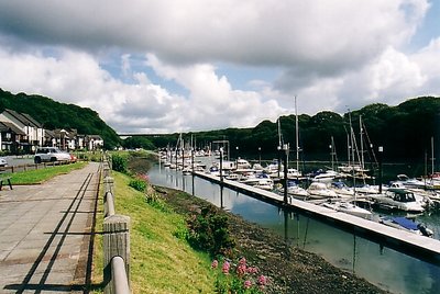 A walk by the boats