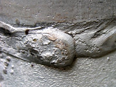 Weld on street lamp