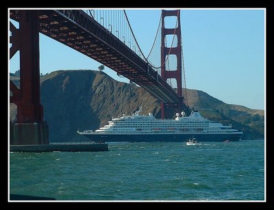 Golden Gate Cruise Ship