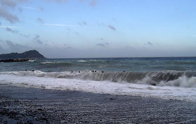 PEOPLE BETWEEN THE WAVES