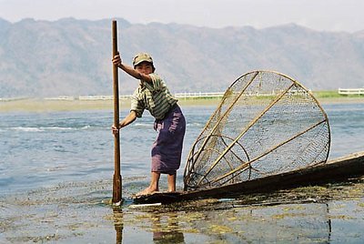 Young fisherman in In Lay Lake - Burma