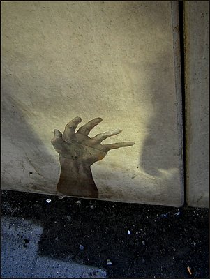 Street art - Reaching out