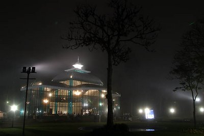 Cristal Palace at night