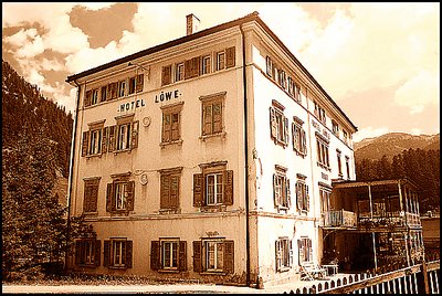 Old Hotel Lowe...