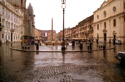 Piazza navona in Rome in the rain